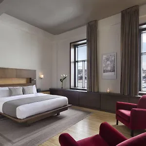 71 By Preferred & Hotel Québec